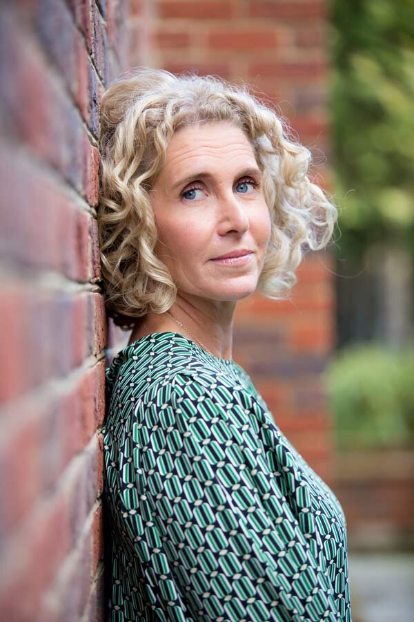 Portrait of author Sandie Jones